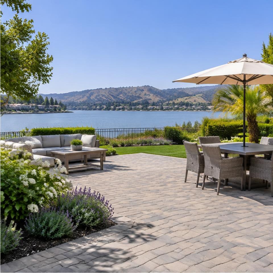 Concrete paver patio design inspiration for Westlake Village, California homes